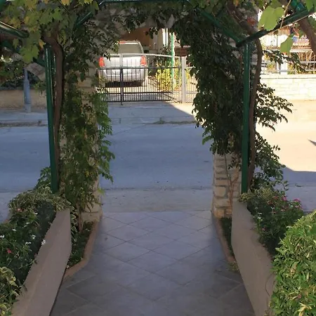 Apartments With A Parking Space Fazana - 7234 Apartment