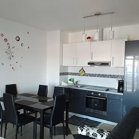 Apartments With A Parking Space Fazana - 7234