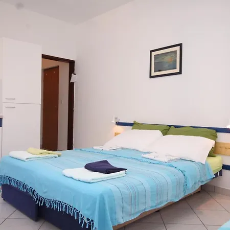 Apartments With A Parking Space Fazana - 7234 Apartment Fazana