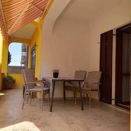 With Parking Space - 7234 Apartamento